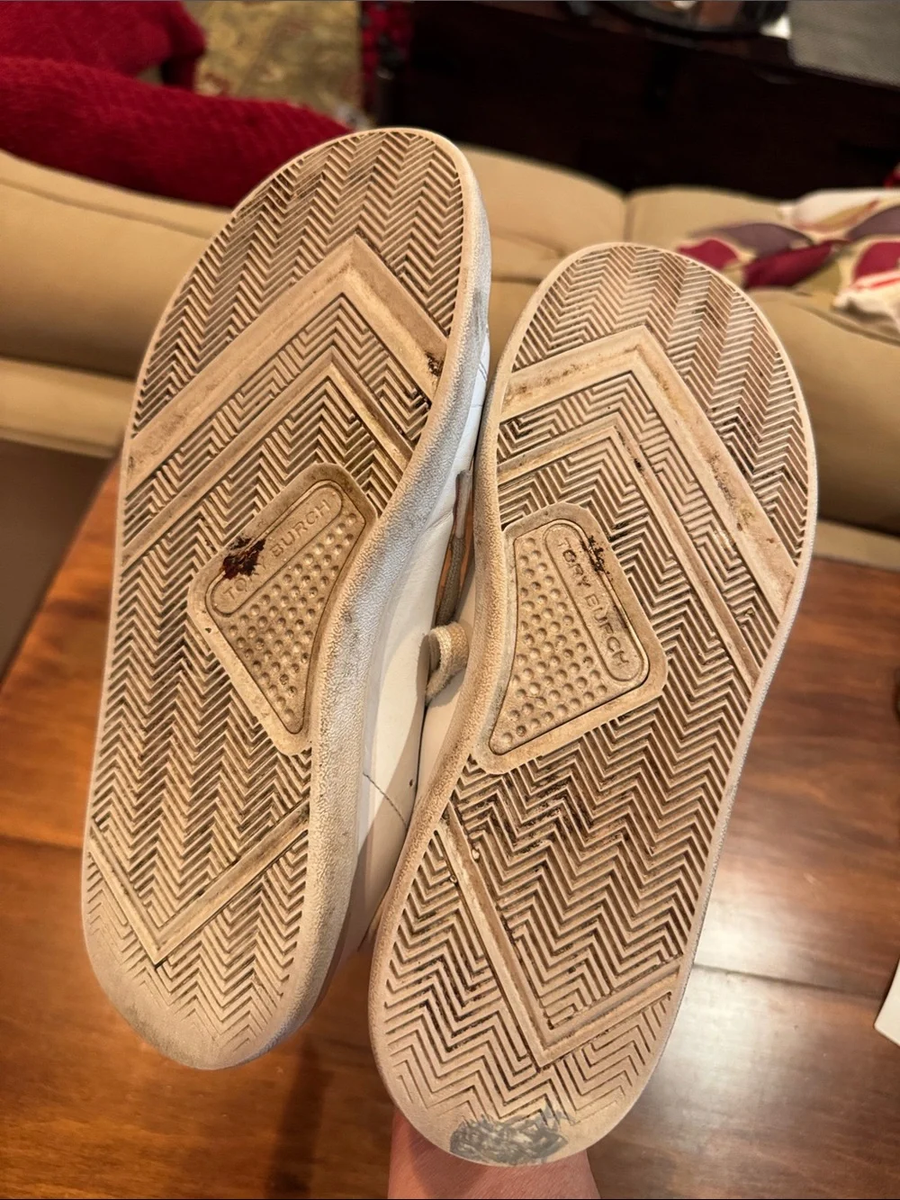 Tory Burch Women’s Sneakers 8 White Leather Comfort Travel Peach Logo